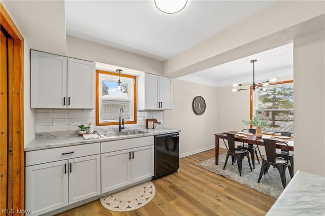 11412 Hempstead Road, Cleveland, OH 44125