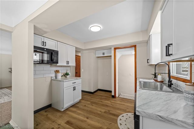 11412 Hempstead Road, Cleveland, OH 44125