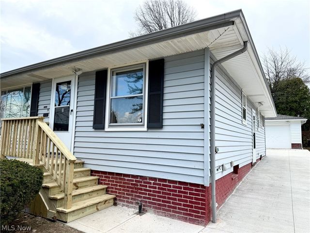 11412 Hempstead Road, Cleveland, OH 44125