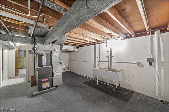 11412 Hempstead Road, Cleveland, OH 44125