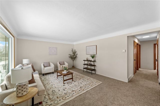 11412 Hempstead Road, Cleveland, OH 44125