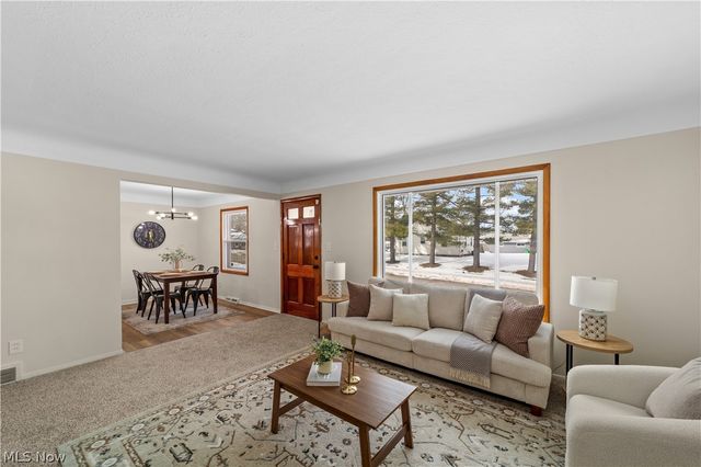 11412 Hempstead Road, Cleveland, OH 44125