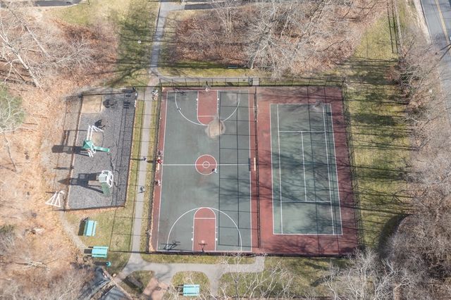 7 Chapel Hill Dr 11, Plymouth, MA 02360