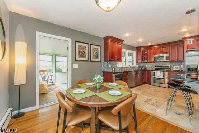 7 North Shore Trl, Sparta Twp., NJ 07871