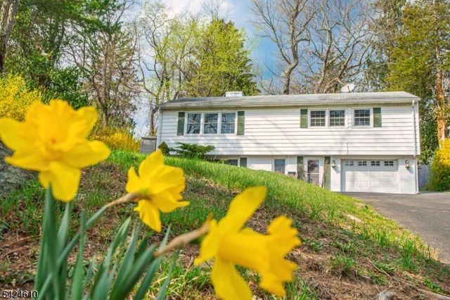7 North Shore Trl, Sparta Twp., NJ 07871