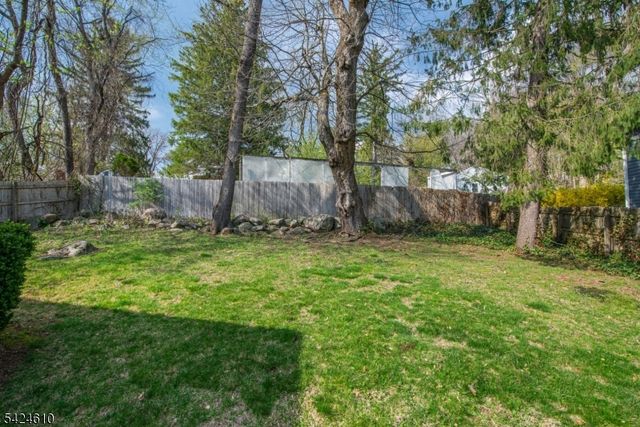 7 North Shore Trl, Sparta Twp., NJ 07871
