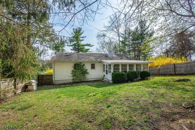 7 North Shore Trl, Sparta Twp., NJ 07871