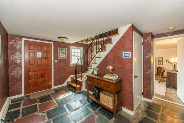 7 North Shore Trl, Sparta Twp., NJ 07871