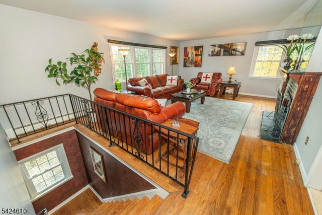 7 North Shore Trl, Sparta Twp., NJ 07871