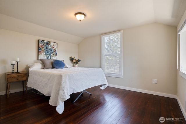 735 S Summit Avenue, Bremerton, WA 98312