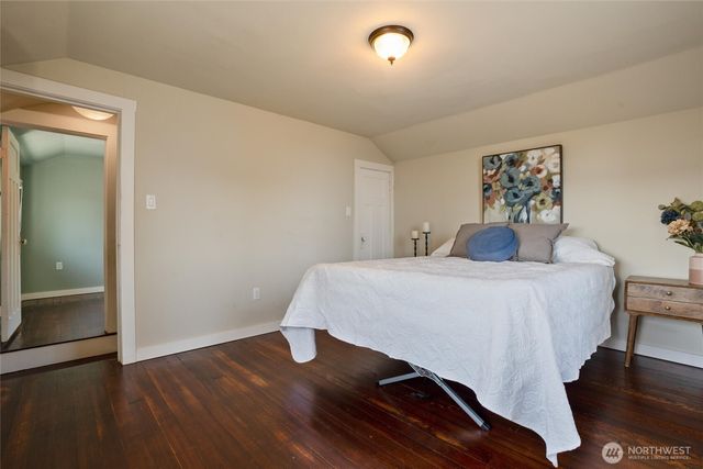 735 S Summit Avenue, Bremerton, WA 98312