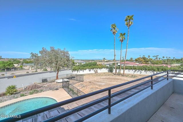 560 E CAMPINA Drive, Litchfield Park, AZ 85340