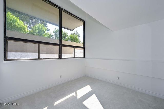 560 E CAMPINA Drive, Litchfield Park, AZ 85340
