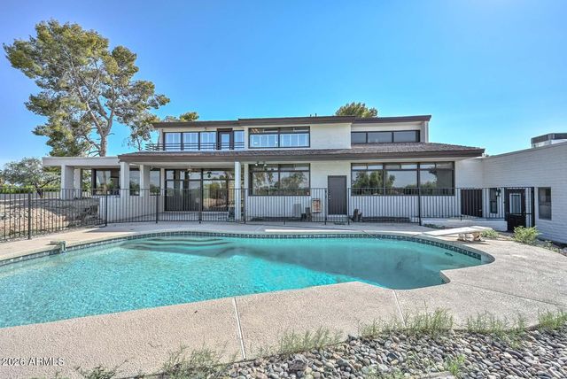 560 E CAMPINA Drive, Litchfield Park, AZ 85340
