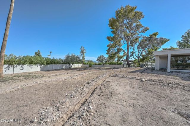 560 E CAMPINA Drive, Litchfield Park, AZ 85340