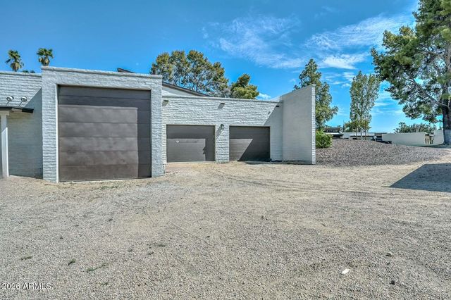 560 E CAMPINA Drive, Litchfield Park, AZ 85340