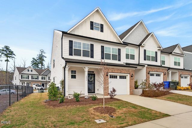 1024 Heartstone Way, Durham, NC 27713