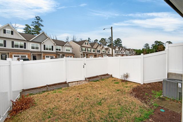 1024 Heartstone Way, Durham, NC 27713