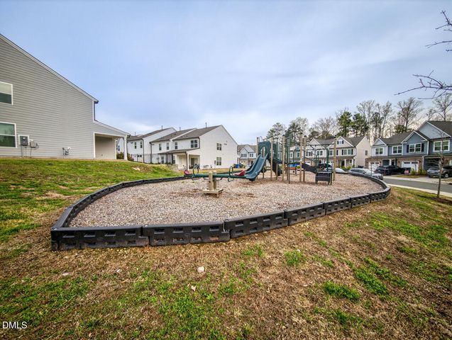 1024 Heartstone Way, Durham, NC 27713