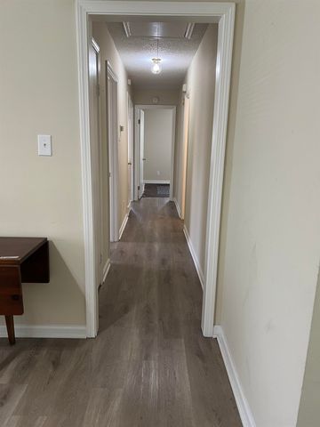 1930 TAHITI LN, Memphis, TN 38117