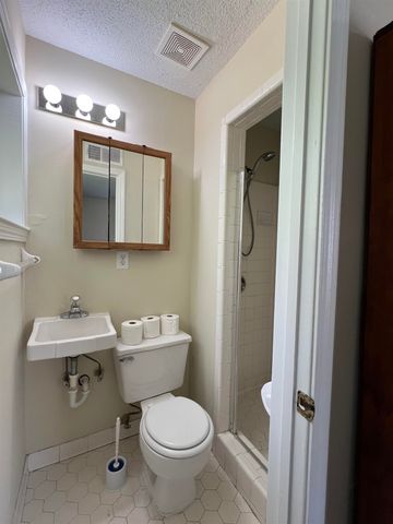 1930 TAHITI LN, Memphis, TN 38117