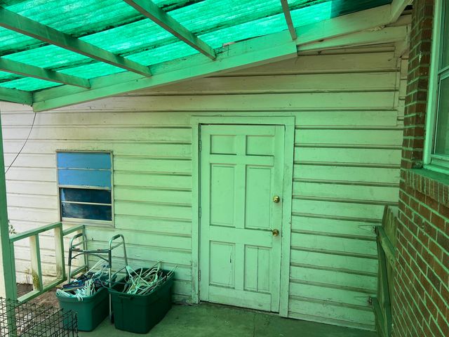 1930 TAHITI LN, Memphis, TN 38117