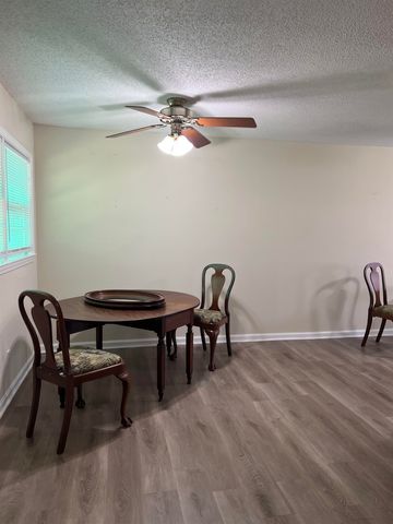 1930 TAHITI LN, Memphis, TN 38117