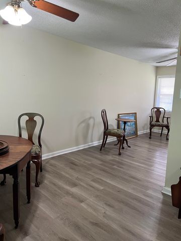 1930 TAHITI LN, Memphis, TN 38117