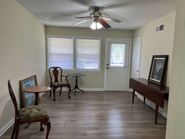 1930 TAHITI LN, Memphis, TN 38117