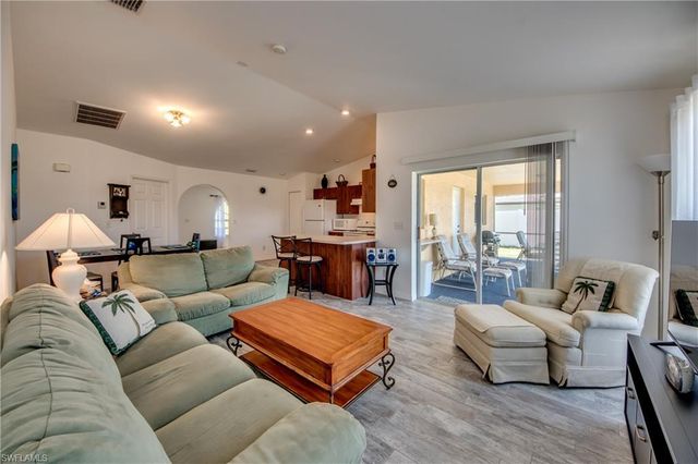 1438 SE 23rd ST, Cape Coral, FL 33990