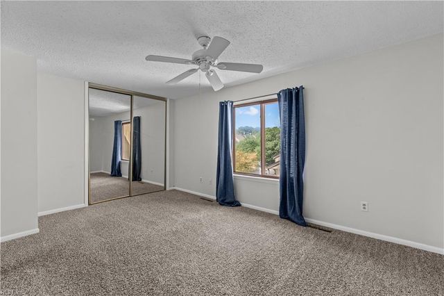 2305 Purple Martin LN, Virginia Beach, VA 23455