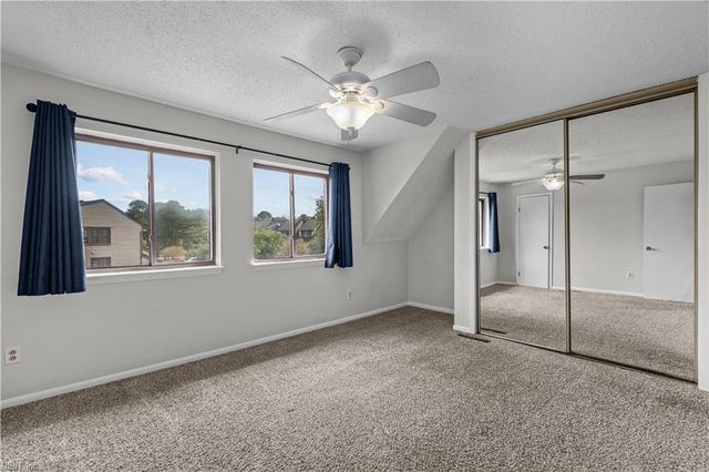 2305 Purple Martin LN, Virginia Beach, VA 23455