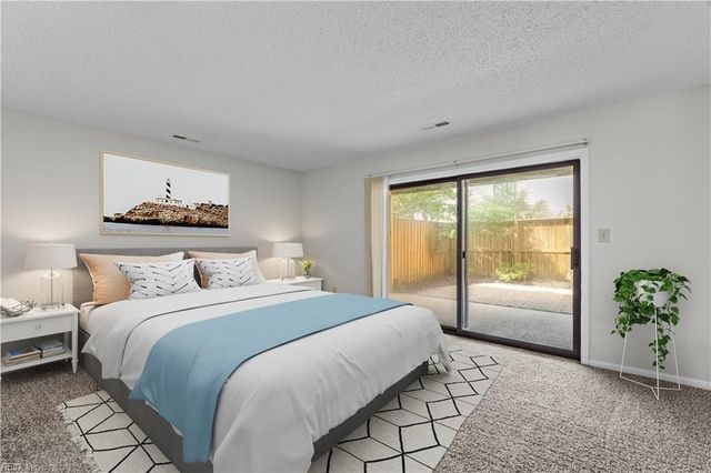 2305 Purple Martin LN, Virginia Beach, VA 23455