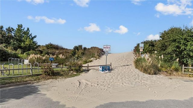 2305 Purple Martin LN, Virginia Beach, VA 23455