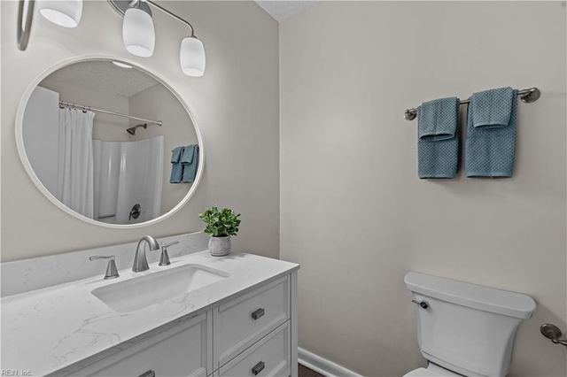 2305 Purple Martin LN, Virginia Beach, VA 23455