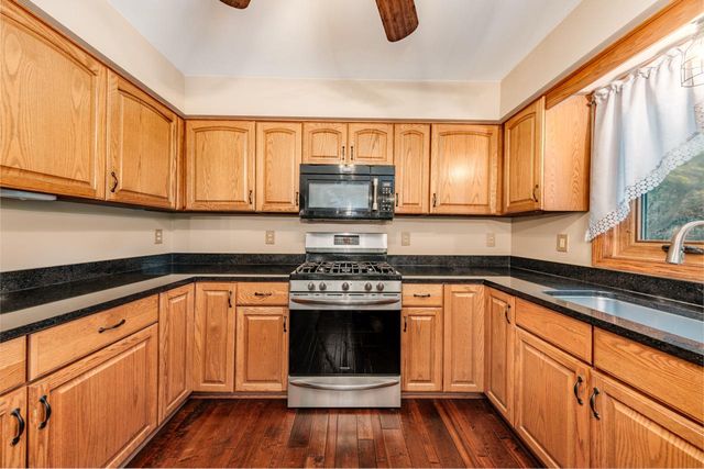 S77W16726 Bridgeport WAY, Muskego, WI 53150