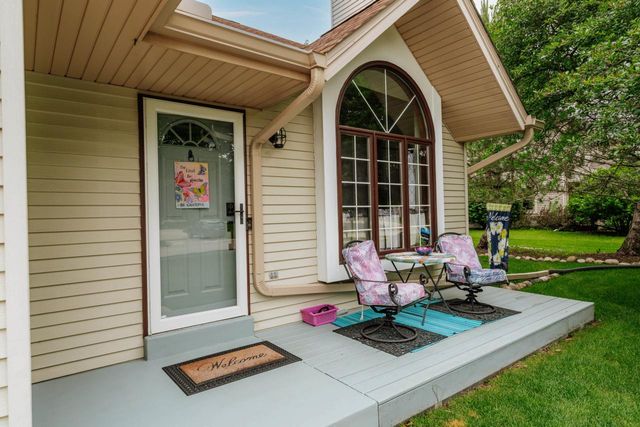 S77W16726 Bridgeport WAY, Muskego, WI 53150