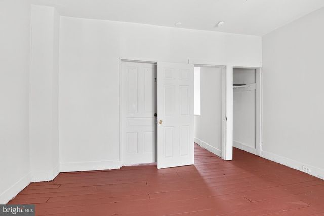 240 E POPLAR ST, York, PA 17403