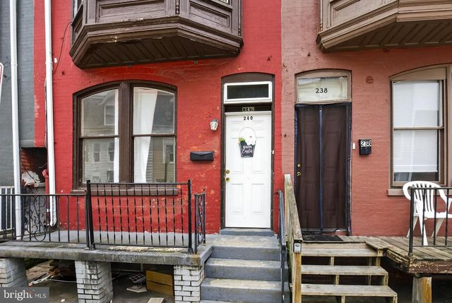 240 E POPLAR ST, York, PA 17403