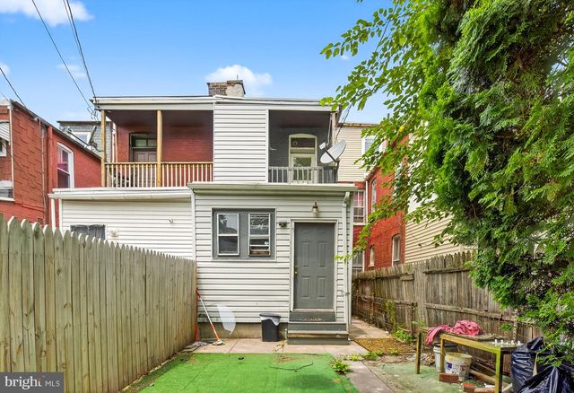 240 E POPLAR ST, York, PA 17403