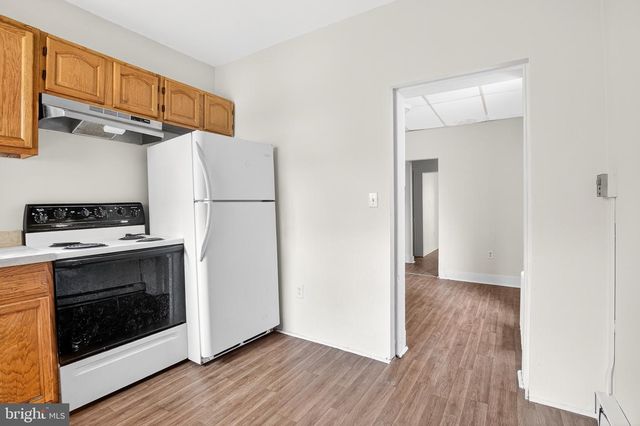 240 E POPLAR ST, York, PA 17403