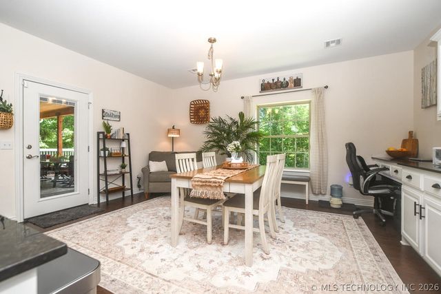 454 Whitetail Road, Kansas, OK 74347