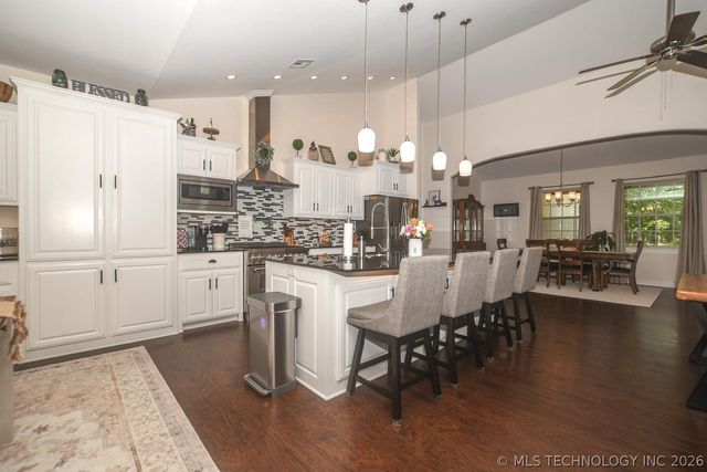 454 Whitetail Road, Kansas, OK 74347