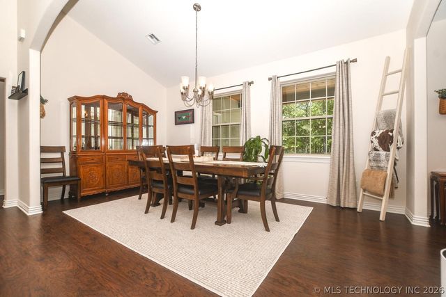 454 Whitetail Road, Kansas, OK 74347