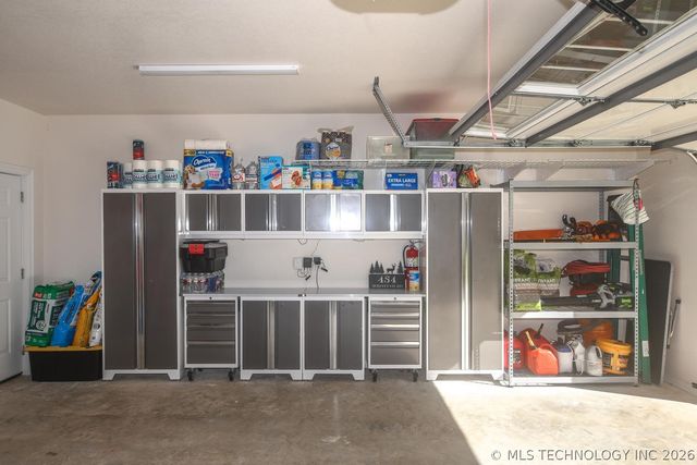 454 Whitetail Road, Kansas, OK 74347
