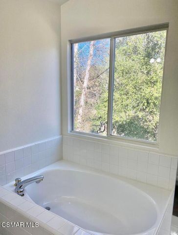 226 Concerto Drive, Oak Park, CA 91377