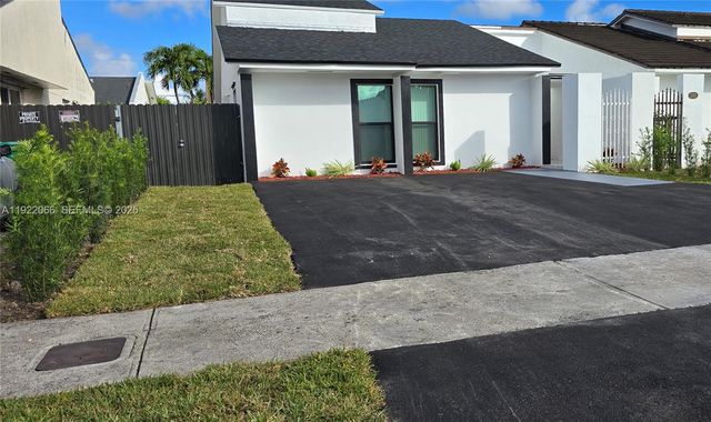 1001 SW 88th Ct, Miami, FL 33174