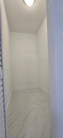 1001 SW 88th Ct, Miami, FL 33174