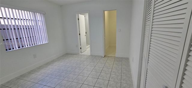 1001 SW 88th Ct, Miami, FL 33174