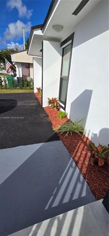 1001 SW 88th Ct, Miami, FL 33174